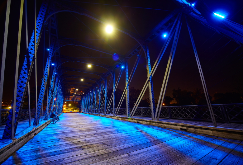 Peran-Jasa-Lighting-Consultant-dalam-Mendesain-Pencahayaan-Komersial-dan-Industri-Cipta-Kirana-1