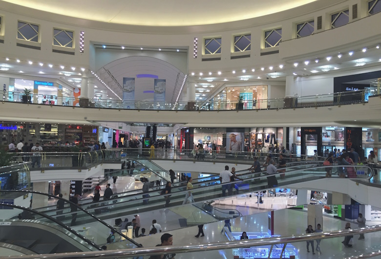 15.-Konsultan-Lighting-Mall-untuk-Meningkatkan-Pengalaman-Pengunjung-dan-Penjualan-Cipta-Kirana-1