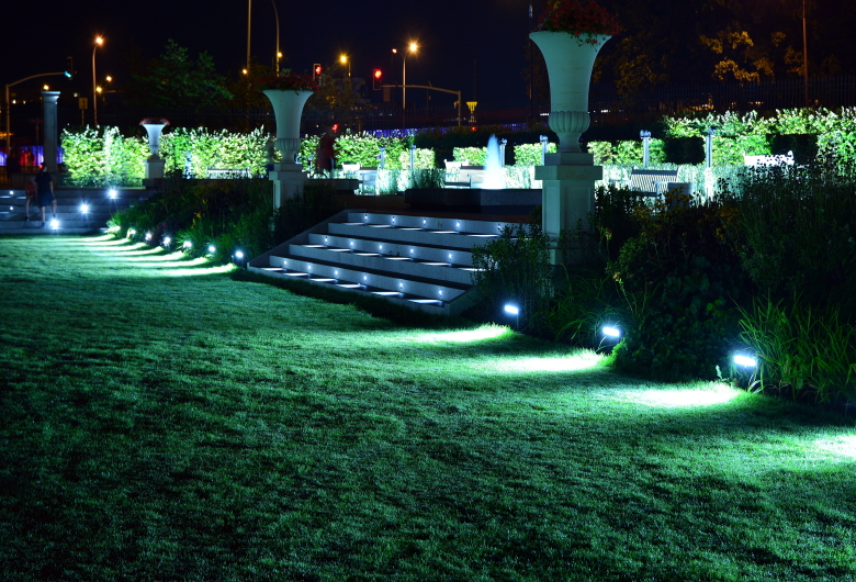 Konsultan-Lighting-Design-Taman-Rahasia-Pencahayaan-Elegan-dan-Efisien-Ciptakirana