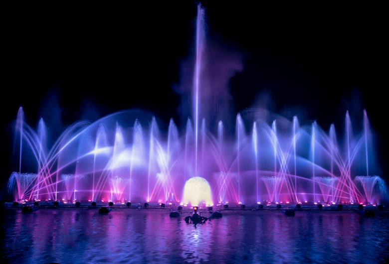 Lighting Design Waterfront: Elemen Penting dalam Pengembangan Area Publik dan Komersil