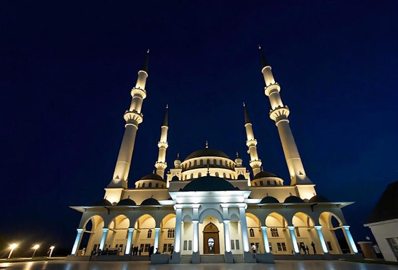 Lighting-Design-Masjid-Menciptakan-Suasana-Ibadah-yang-Nyaman-Cipta-Kirana