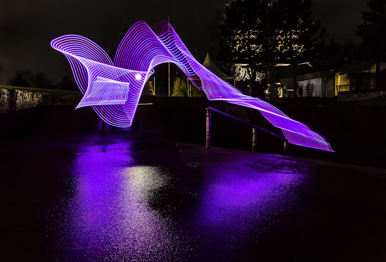 Special-Sculpture-Lighting-untuk-Taman-Kota-dan-Landmark-Publik-di-Malam-Hari-Cipta-Kirana-2.